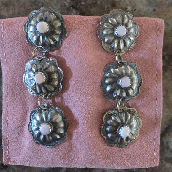 Jewelry - Navajo Pink Conch DANGLE Concho earrings